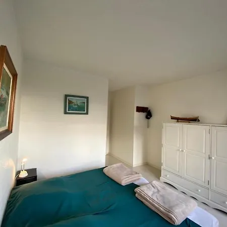 Renove Pour 4 Pers Avec Piscine A Apartment *