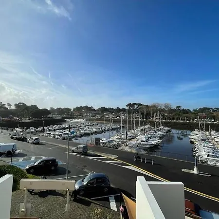 Renove Pour 4 Pers Avec Piscine A *